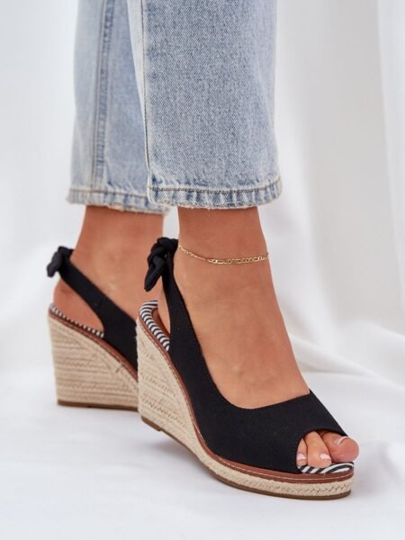 Basutės su platforma Step in style  (juoda) - Šlepetės, basutės, Su platforma